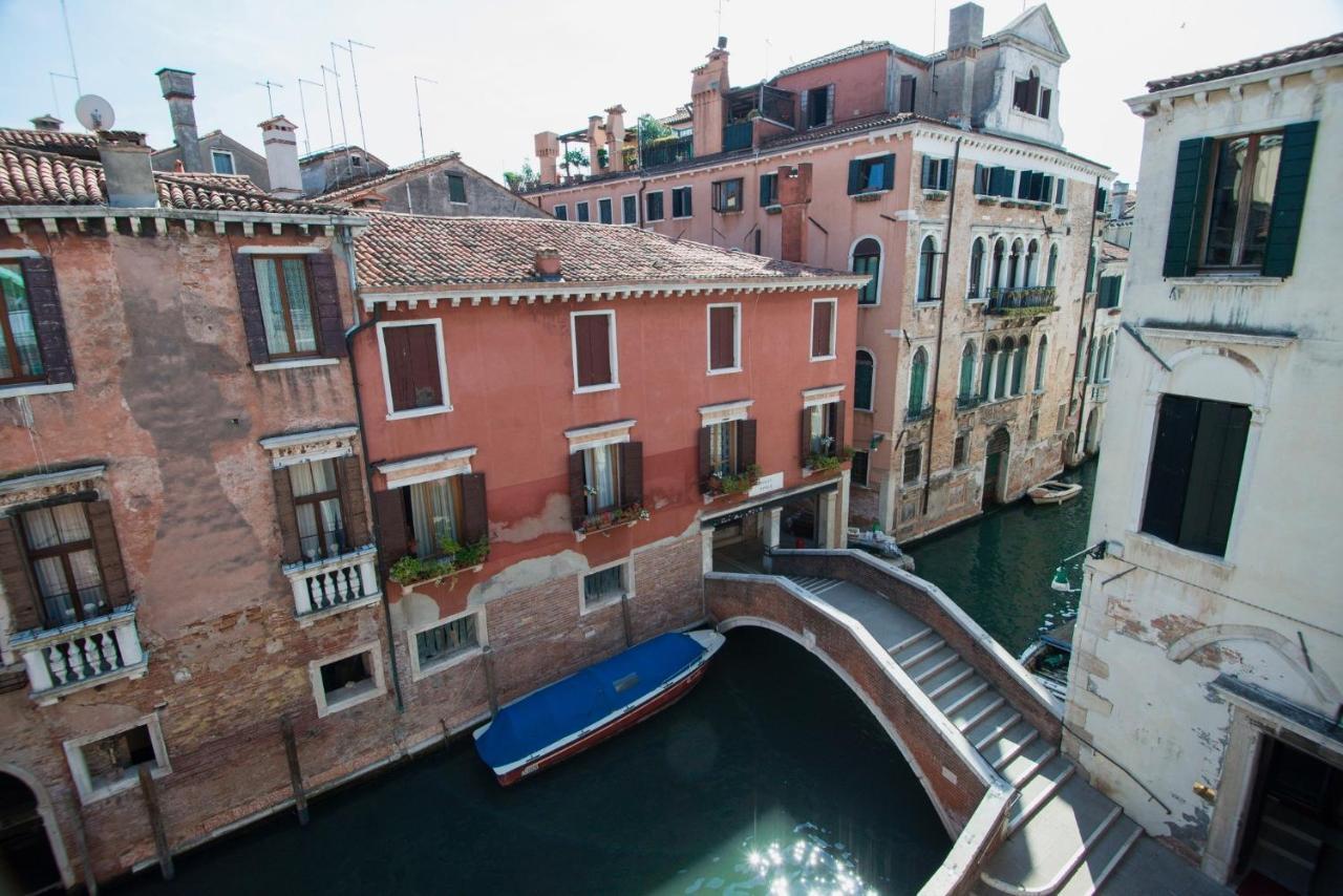 Ca Zulian Amazing Canal View Apartment Veneza Exterior foto